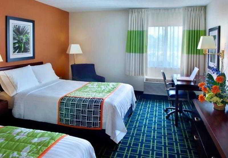 Fairfield By Marriott Inn & Suites Wallingford New Haven Buitenkant foto