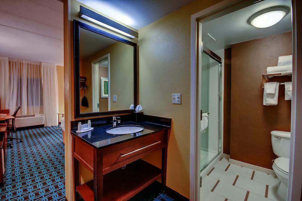 Fairfield By Marriott Inn & Suites Wallingford New Haven Buitenkant foto